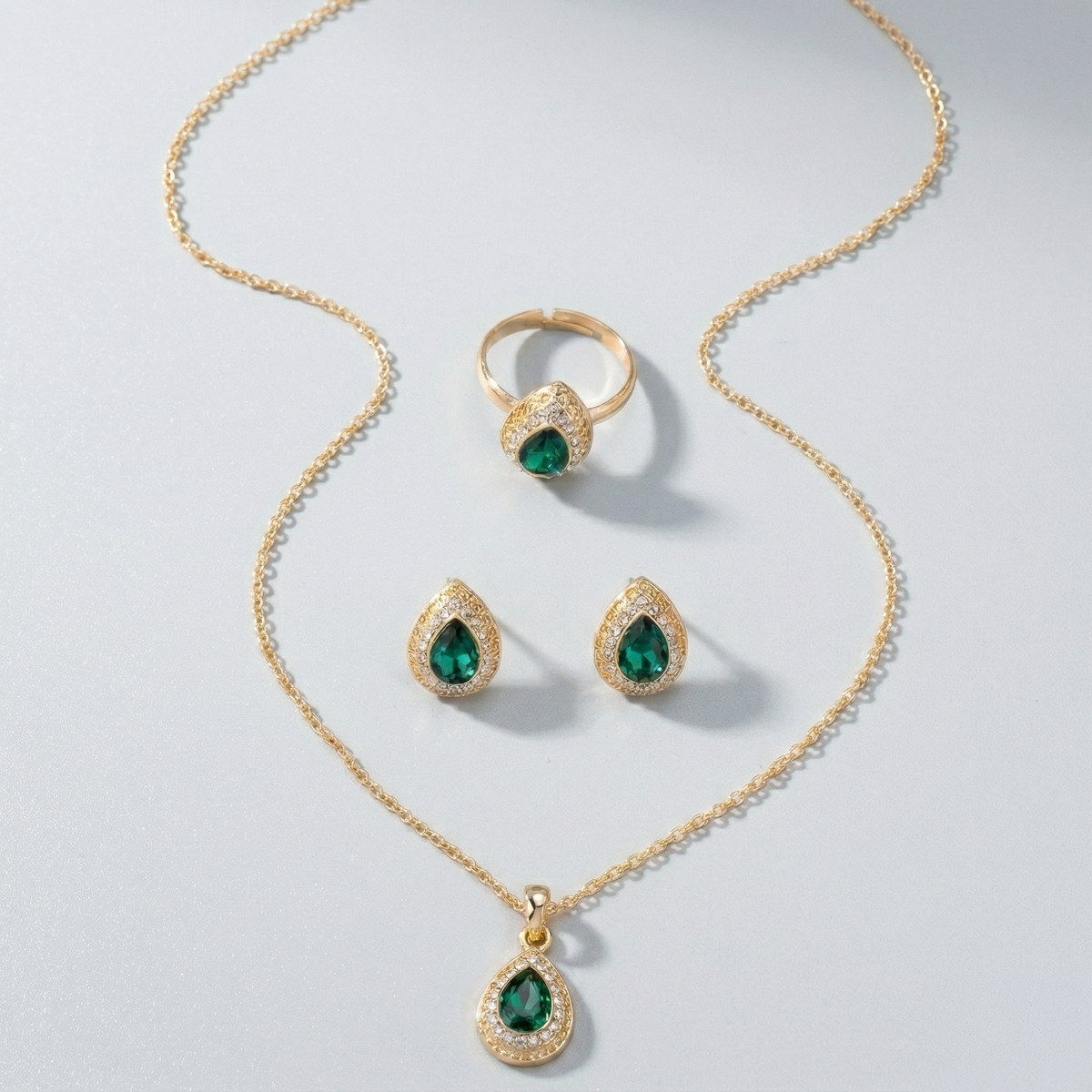 Tereza | Emerald Drop Earrings
